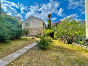 Family Vacation Home Gospostina